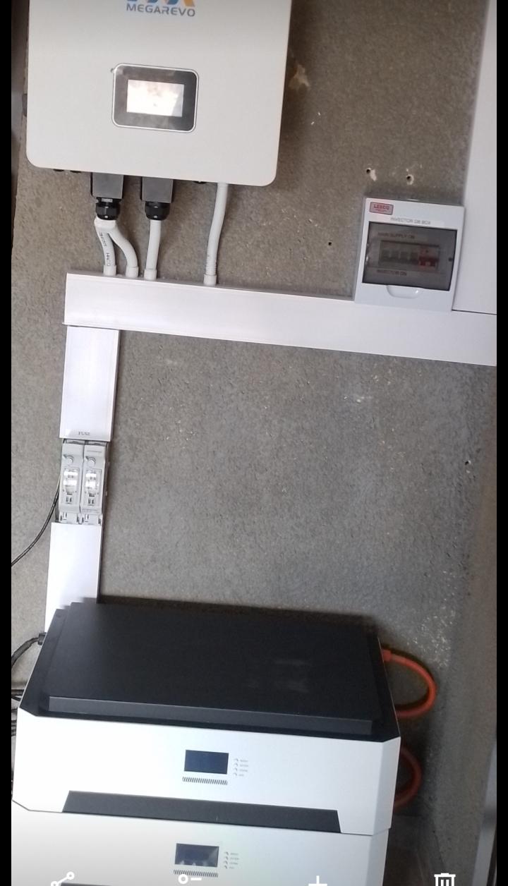 MEGAREVO inverter with lithium batteries in Vosloorus