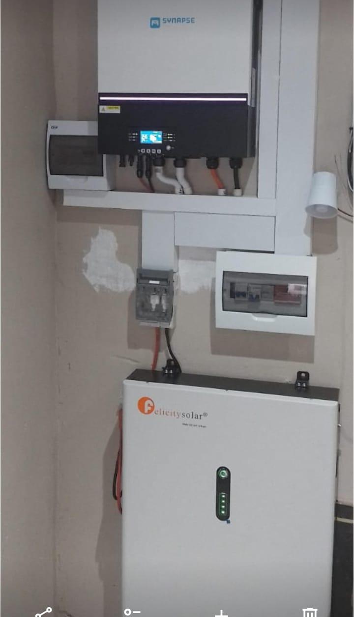 Synapse hybrid inverter with Felicity lithium battery installation